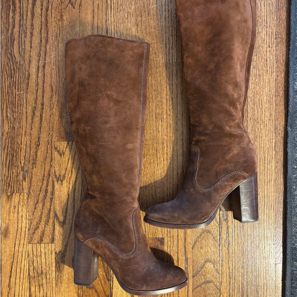 Brown Suede Frye Boots EUC